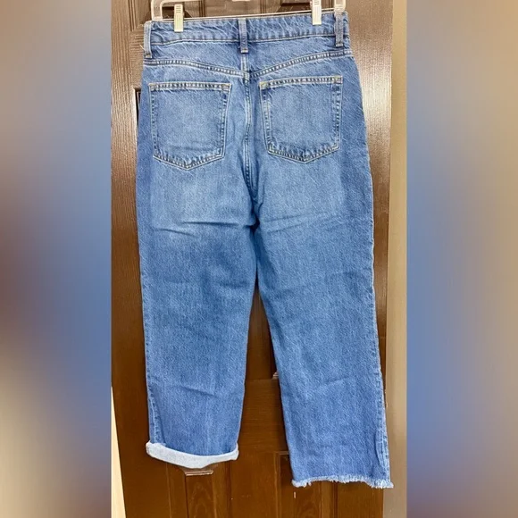 H&M Straight Mom Jeans - Picture 2 of 5